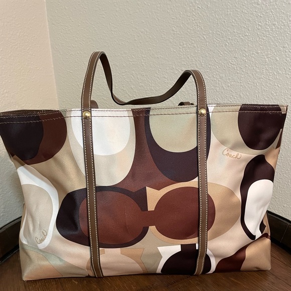 Coach Handbags - Coach purse